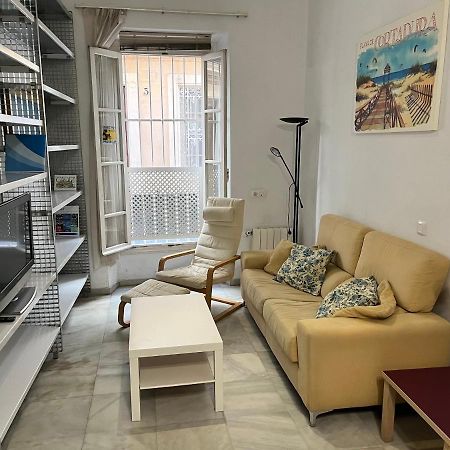 Apartamento Centrico En Casa Tipica Gaditana Cadiz Exterior photo